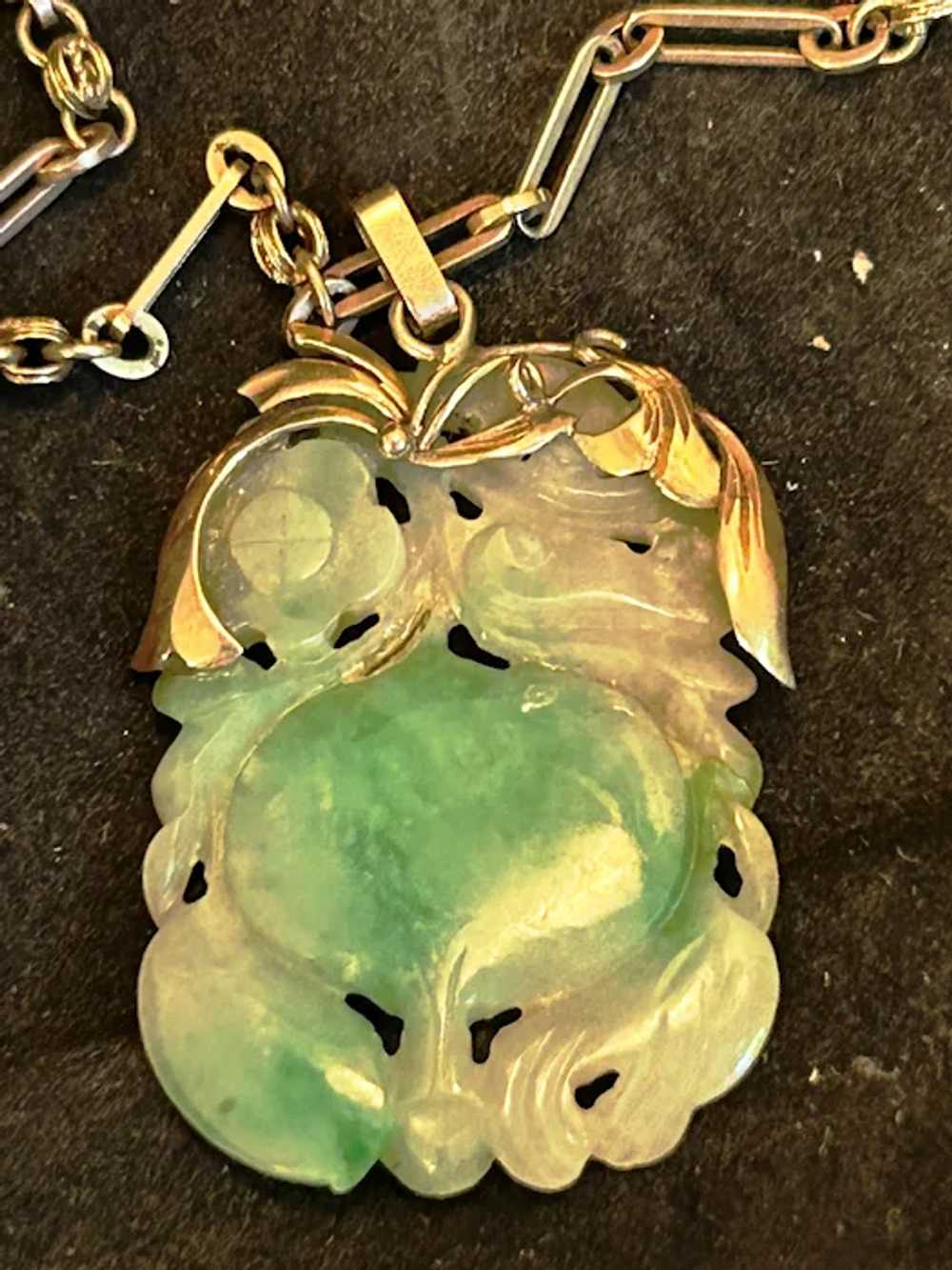 14 KT yg  Chain with carved  Jade Owl pendant - image 2