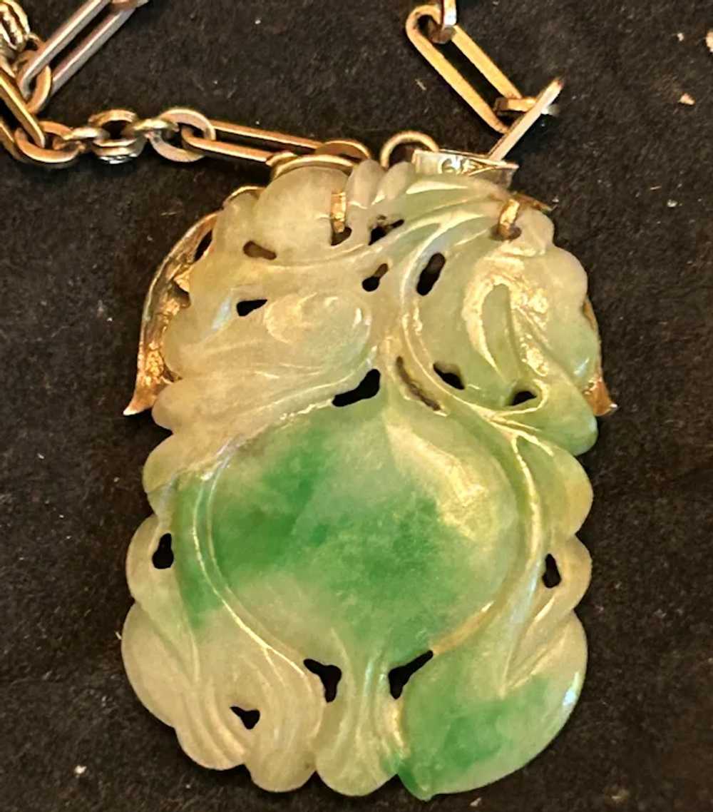 14 KT yg  Chain with carved  Jade Owl pendant - image 3