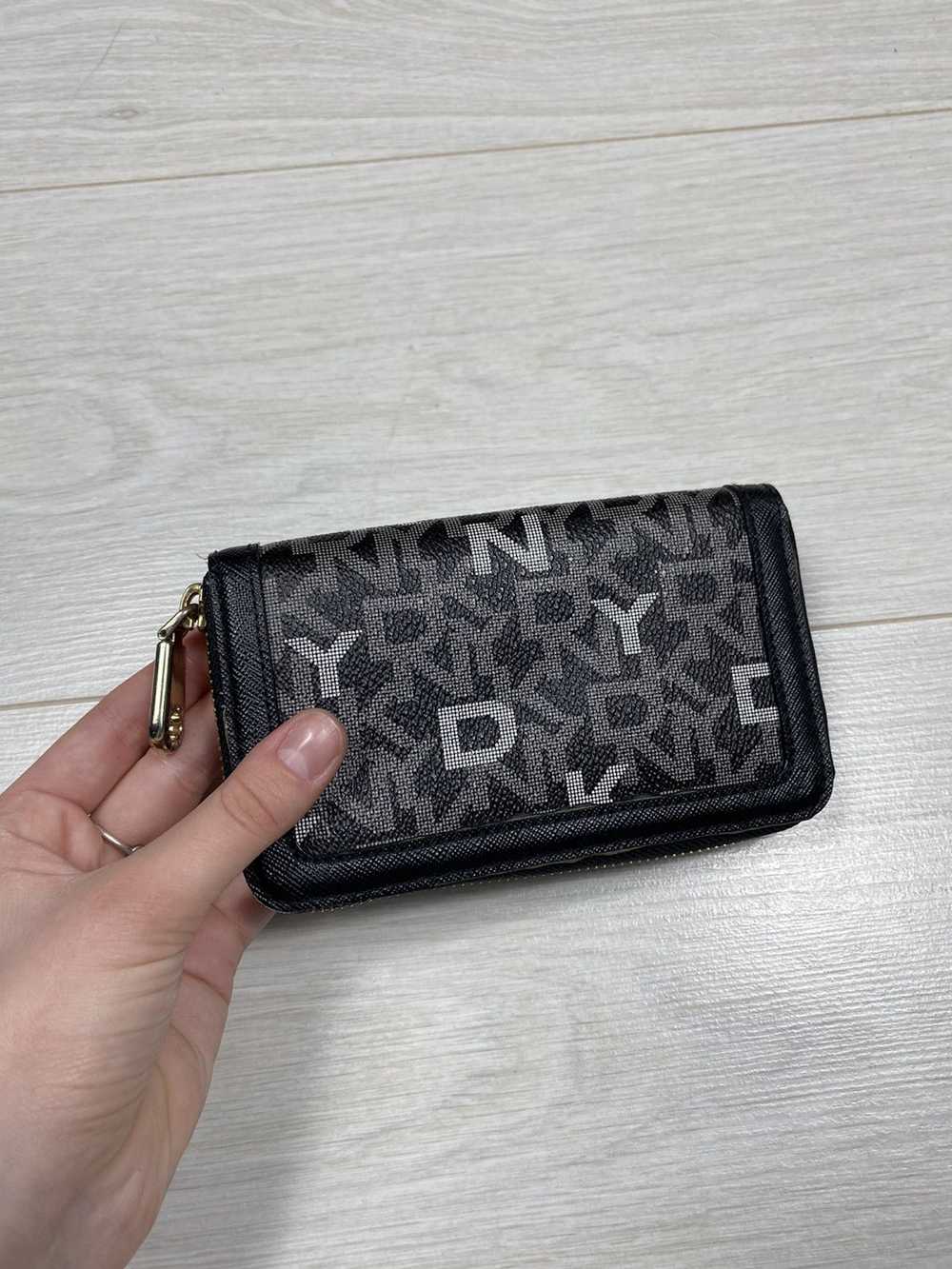 DKNY × Vintage Vintage DKNY Y2k wallet purse logo… - image 2