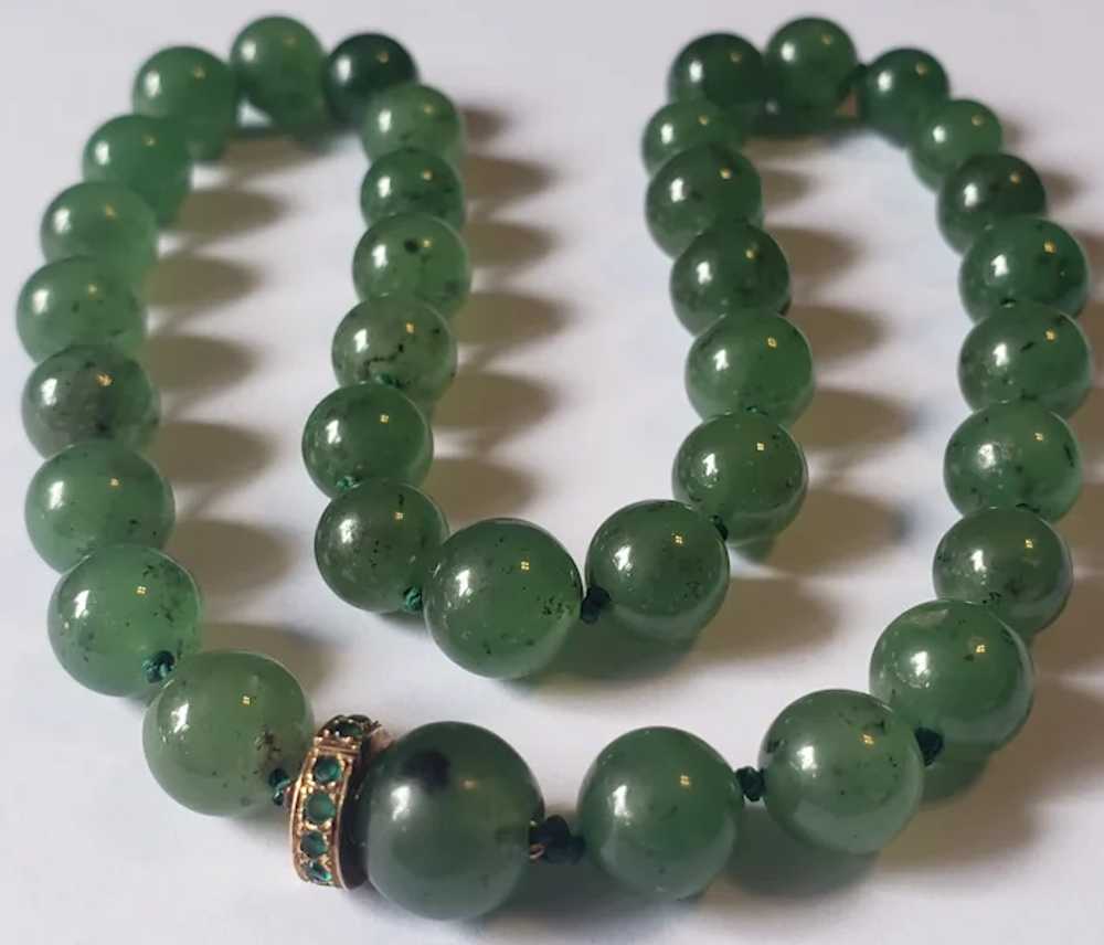 Beautiful 14k Gold Emerald Jade Bead Vintage Neck… - image 2