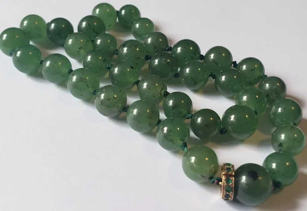 Beautiful 14k Gold Emerald Jade Bead Vintage Neck… - image 4