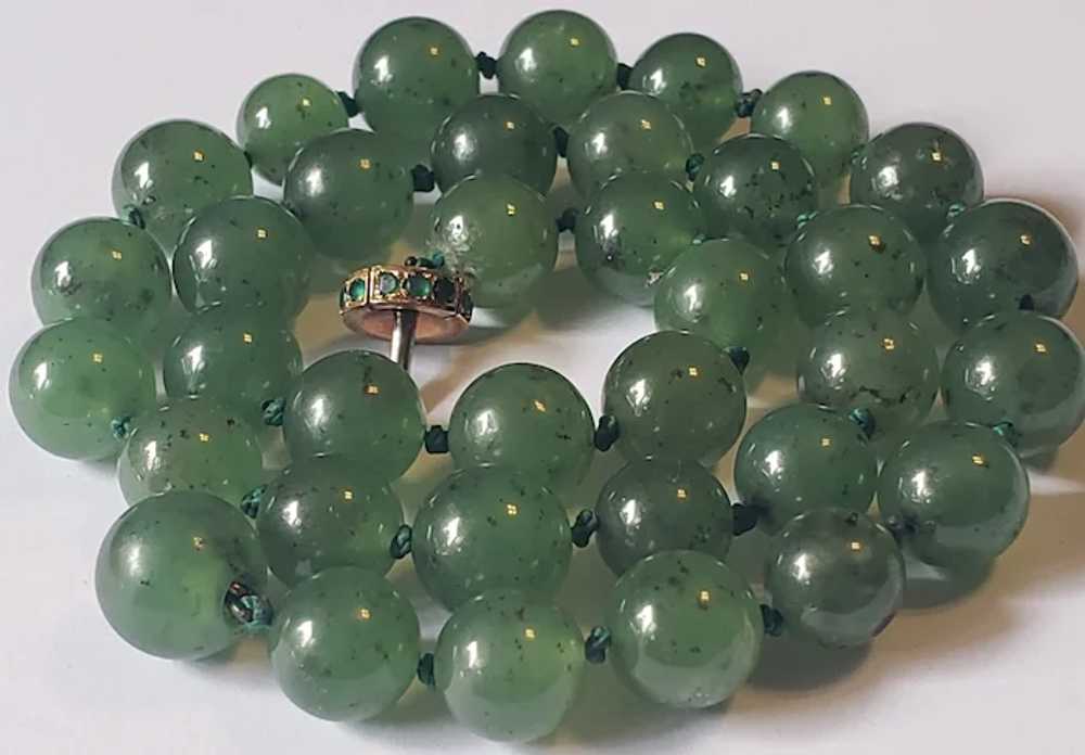 Beautiful 14k Gold Emerald Jade Bead Vintage Neck… - image 8