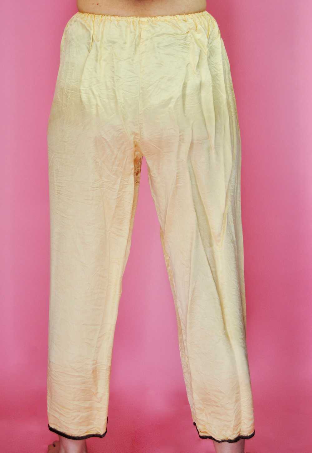 1980s Vintage Peach Silk Pajama Loungewear Set - … - image 10
