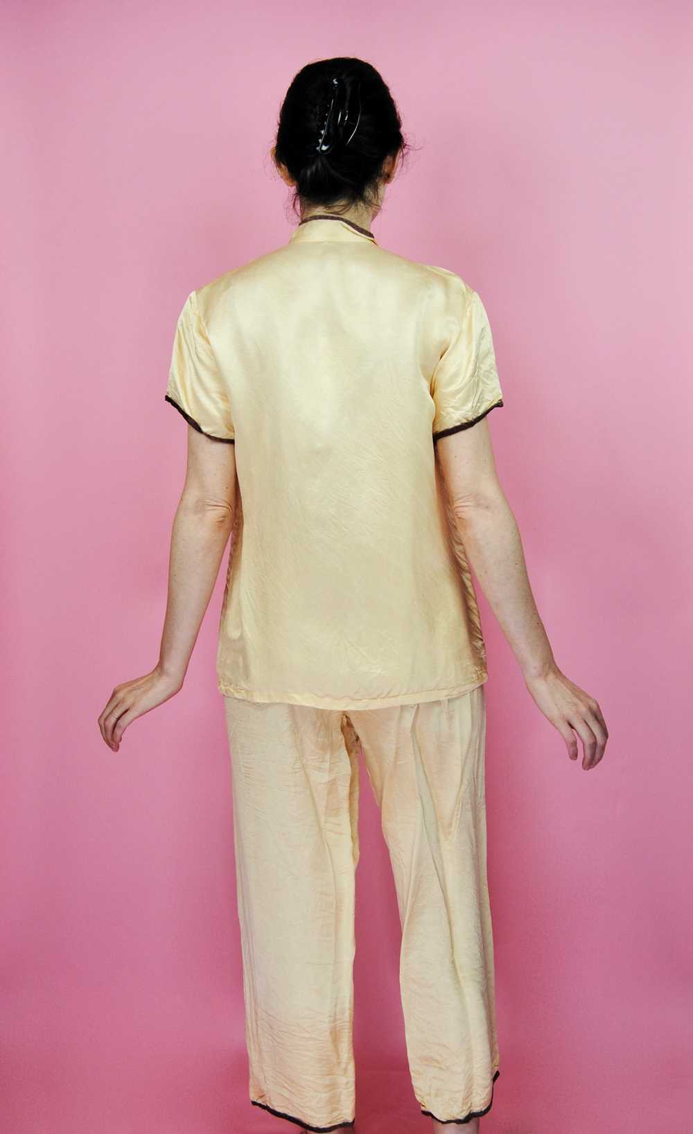 1980s Vintage Peach Silk Pajama Loungewear Set - … - image 6