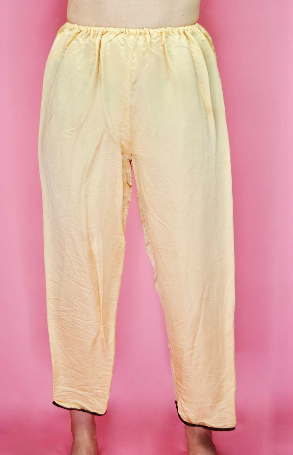 1980s Vintage Peach Silk Pajama Loungewear Set - … - image 9
