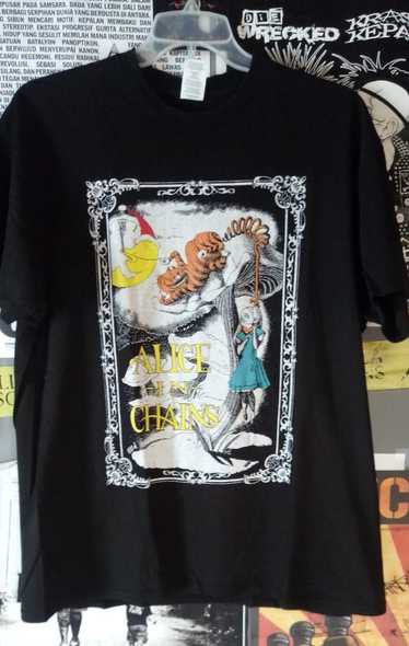 Alternative × Rock Band × Rock T Shirt Alice In C… - image 1