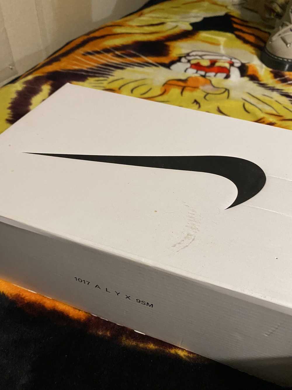 1017 alyx 9sm nike af1