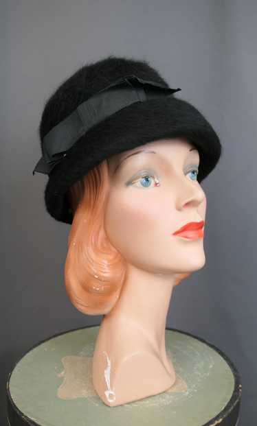 Vintage Black Fuzzy Felt 1960s Hat with Wide Ribbo