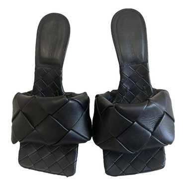 Bottega Veneta Lido leather sandal - image 1