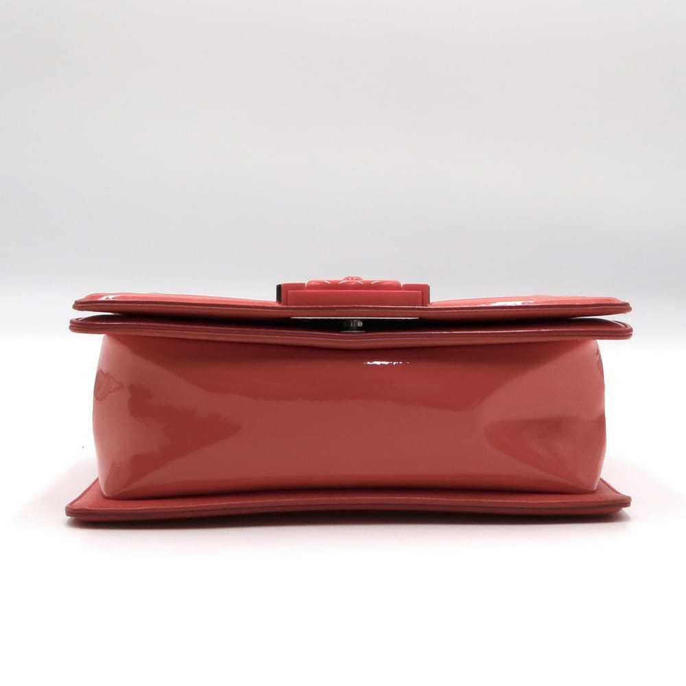 Chanel Boy patent leather crossbody bag - image 5