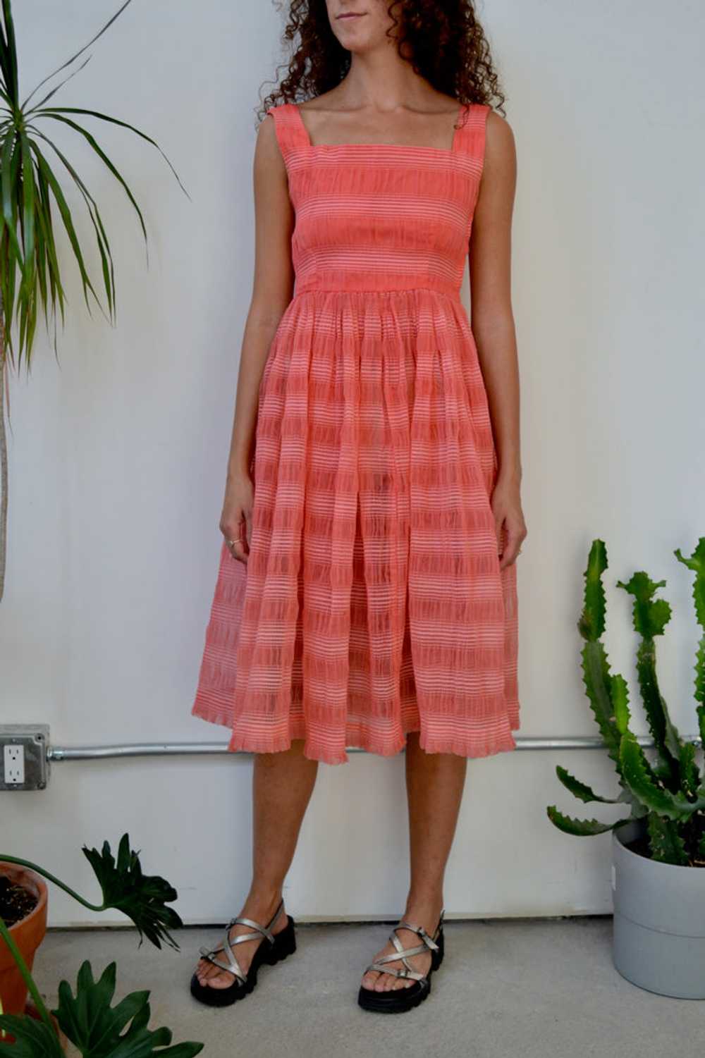 Fifties Salmon Party Dress - image 1