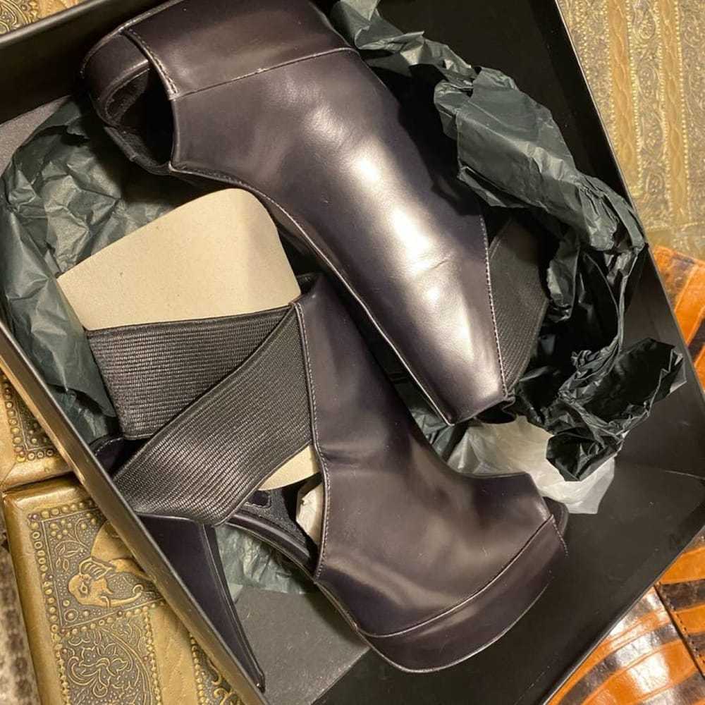 Donna Karan Leather heels - image 6
