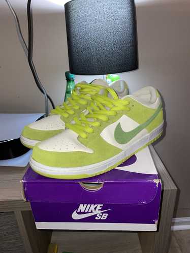 Nike Nike dunk low atomic green