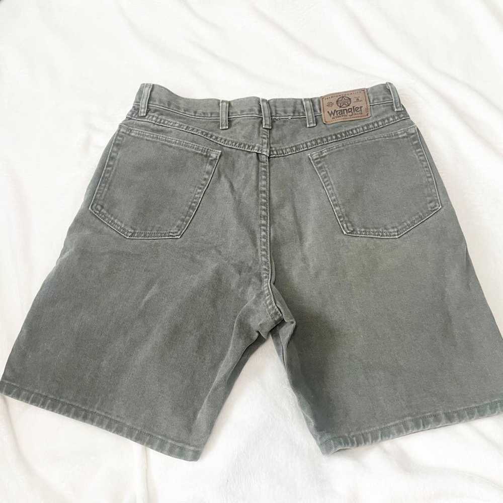 Wrangler Wrangler jean shorts green denim size 36… - image 3