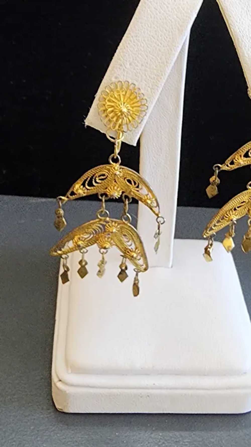 Vintage Etruscan Goldtone Dangle Screwback Earrin… - image 2