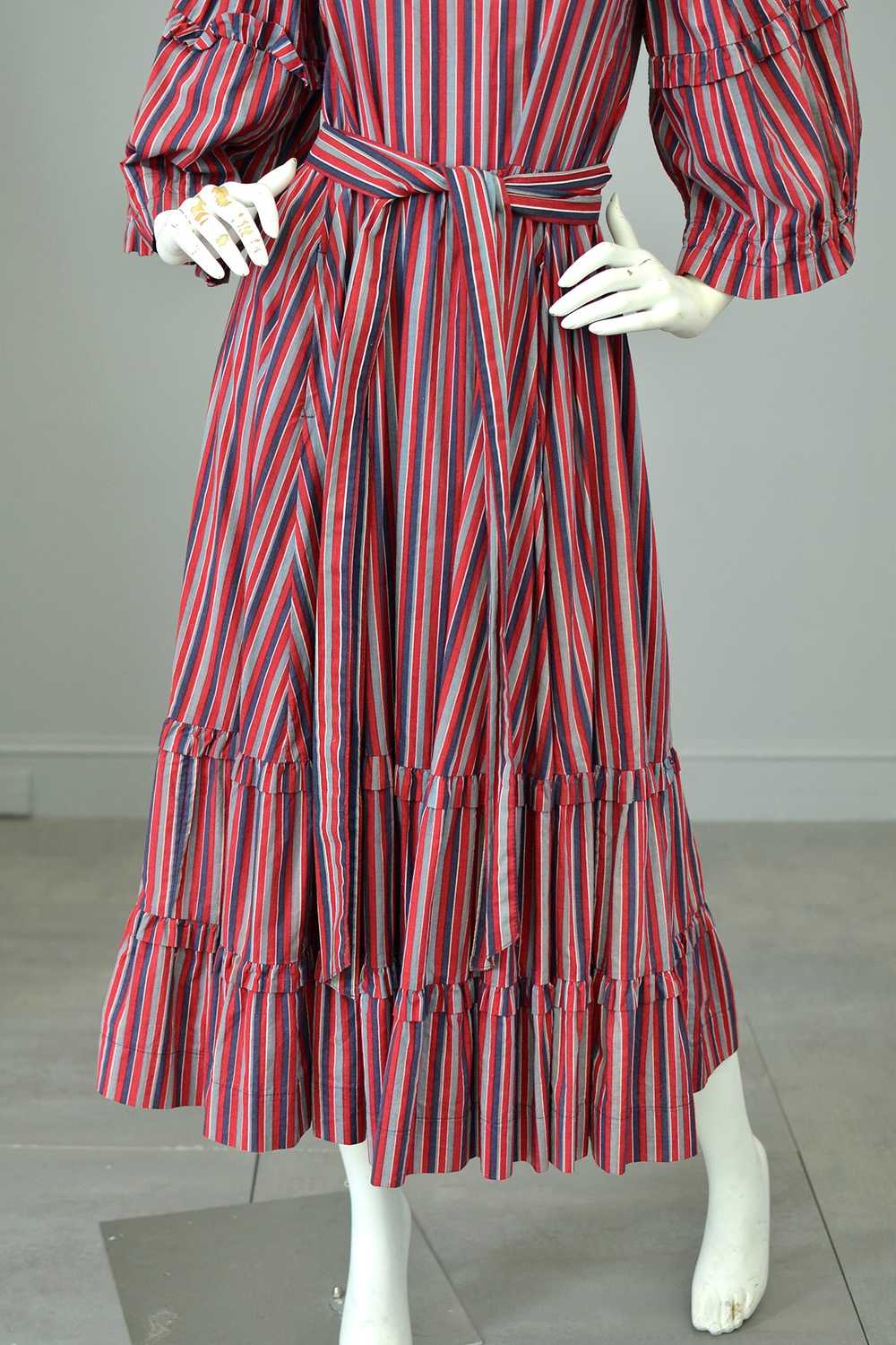 1980s Striped Cotton Peasant Dress with Puffy Bel… - image 10
