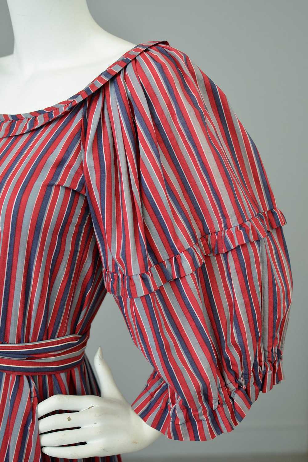 1980s Striped Cotton Peasant Dress with Puffy Bel… - image 12