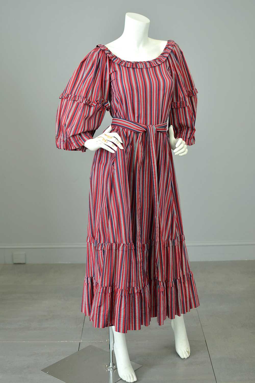 1980s Striped Cotton Peasant Dress with Puffy Bel… - image 4