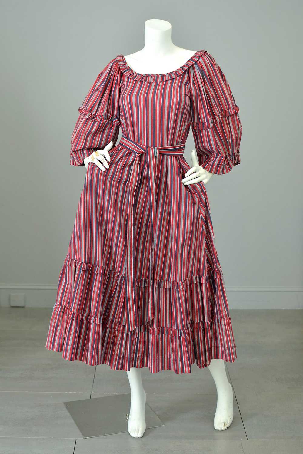 1980s Striped Cotton Peasant Dress with Puffy Bel… - image 6