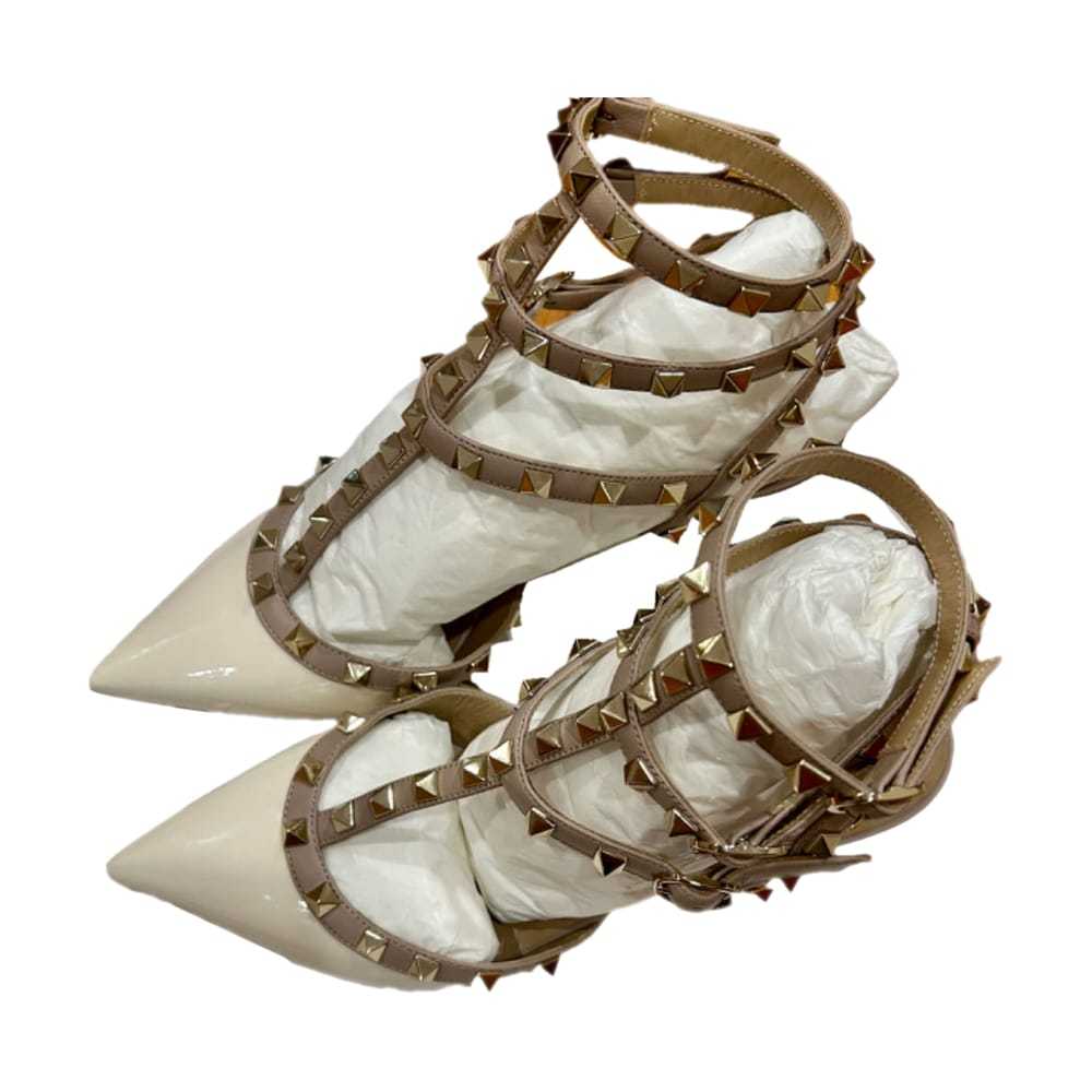 【関税&送料込】Valentino Garavani Rockstud Patent Leather S Valentino Garavani Leather Rockstud Sandals 65 | Harrods UK