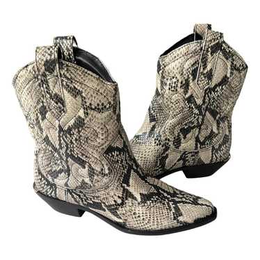 Schutz Leather western boots