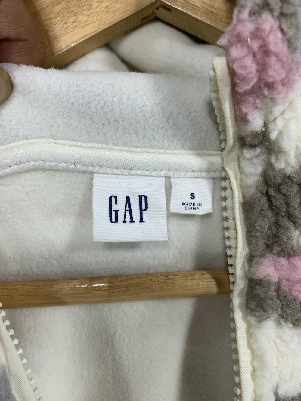Gap × Streetwear × Vintage Y2K Gap Camo Boxy Crop… - image 5