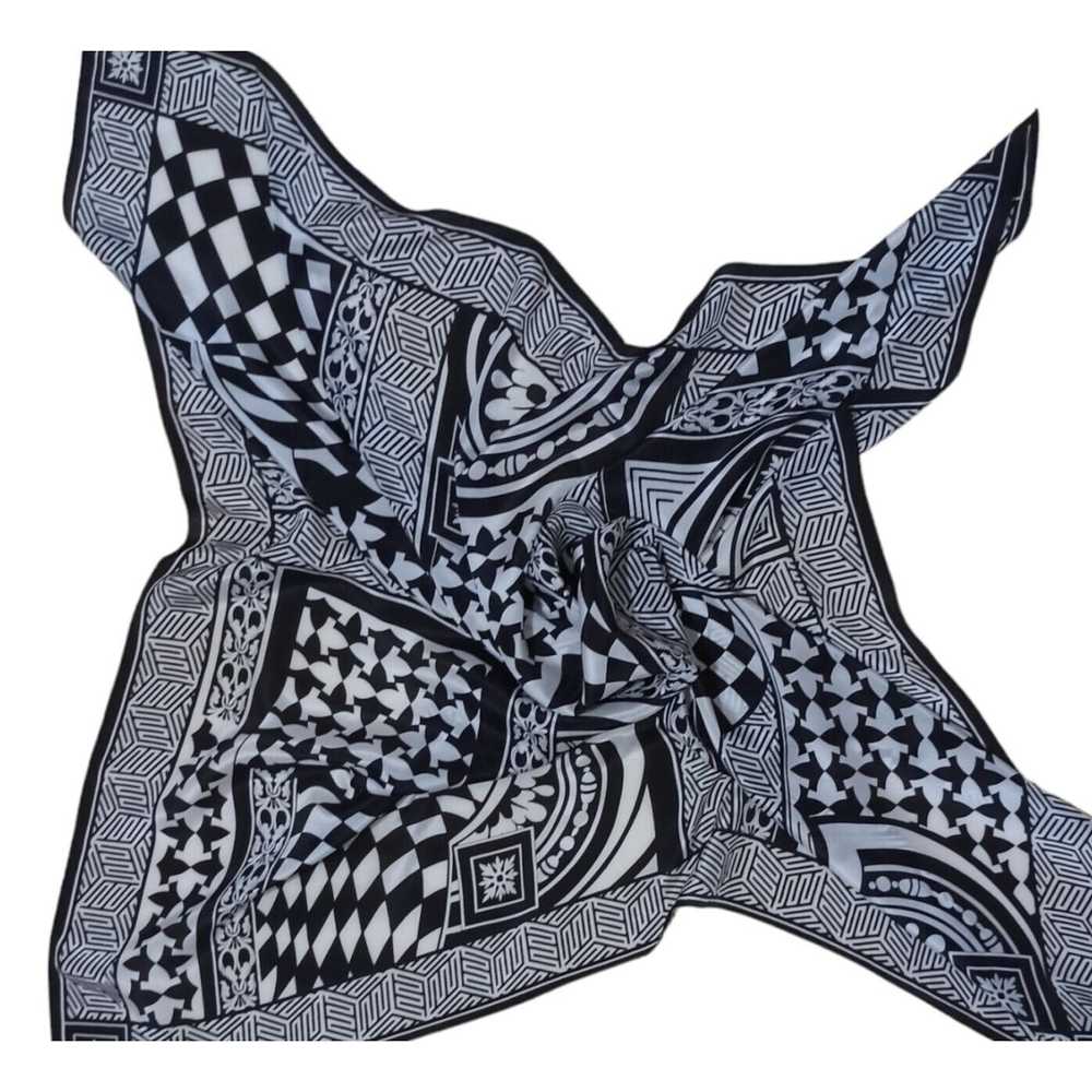 Designer CODELLO Black/White Baroque Scarf 35.5"/… - image 10