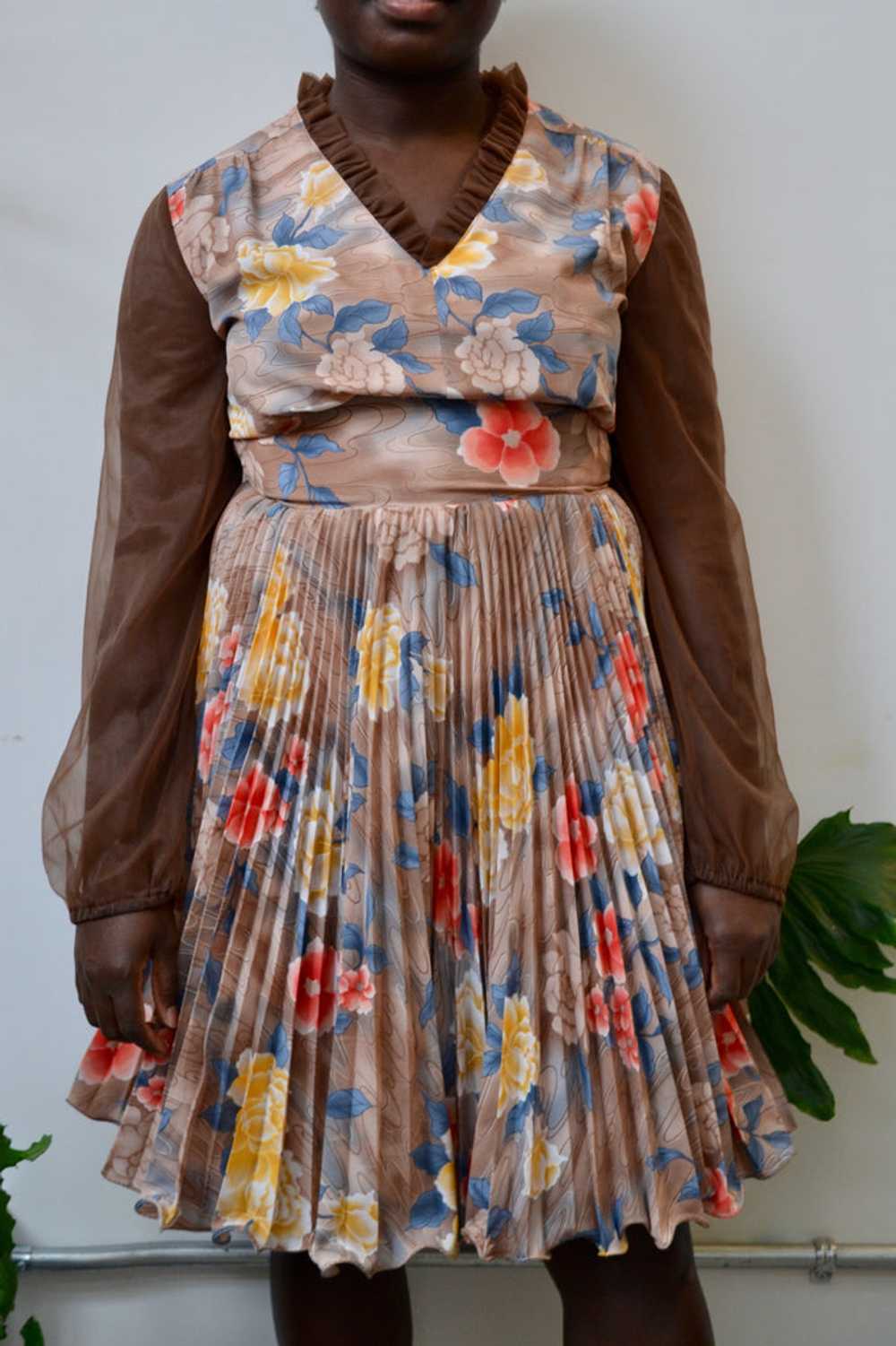 Seventies Blossom Dress - image 2