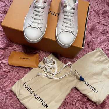 LOUIS VUITTON Front row sneakers 1A1F4K｜Product Code