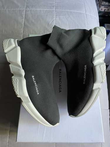 Balenciaga speed trainer all over logo high top sock sneaker Size 9 – Milk  Room: Luxury Streetwear x Vintage x Sneakers