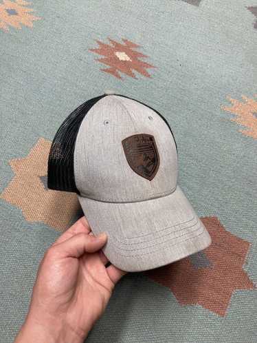 Born Trucker hat - Gem