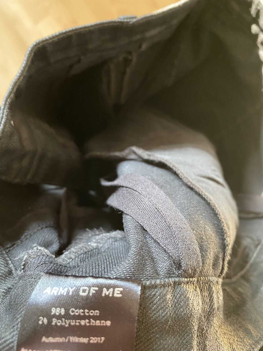 Army Of Me Twisted Jeans 31 - image 9