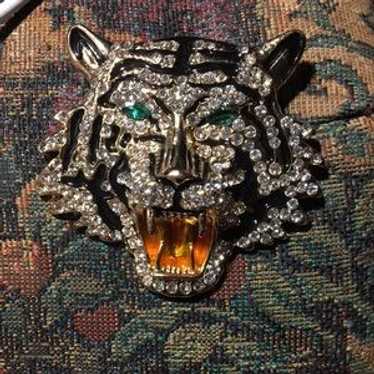 GUCCI Ivory Resin Tiger Head Brooch グッチ NEW $550 GUCCI Ivory Tone Resin RAJAH TIGER Crystal