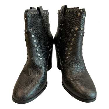 Lola Cruz Leather boots