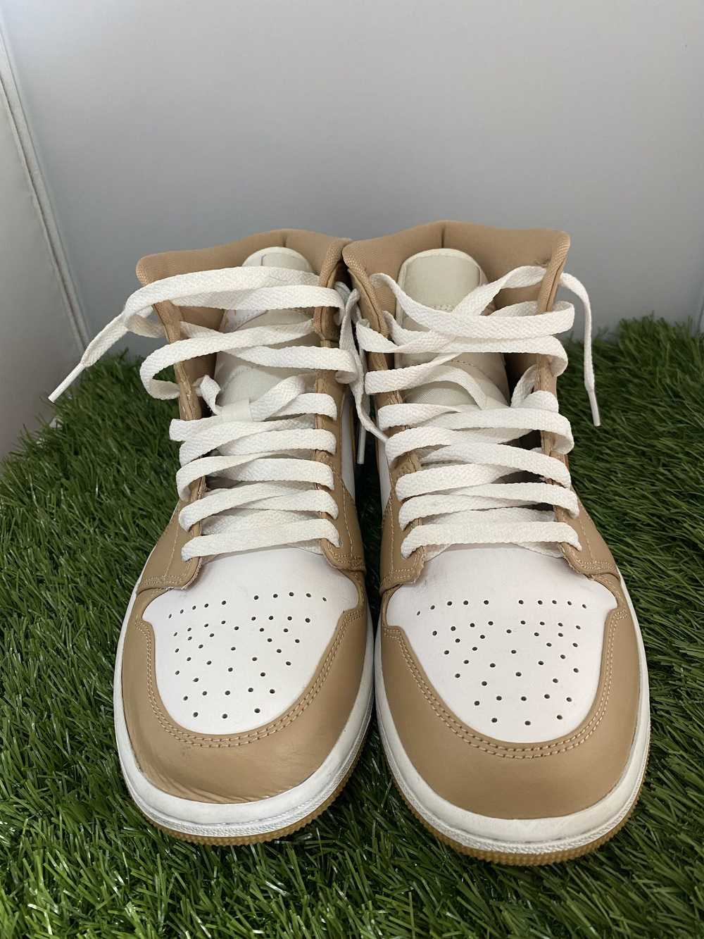 Jordan Brand Jordan 1 Mid Tan Gum - image 4