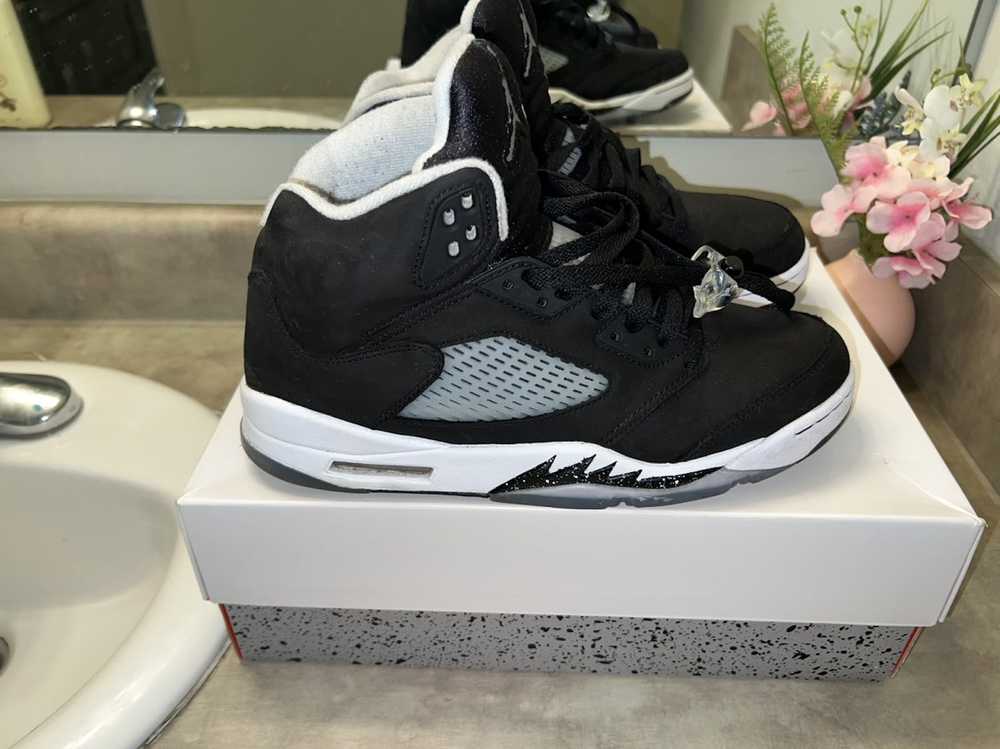 Jordan Brand Retro 5 Oreo - image 1