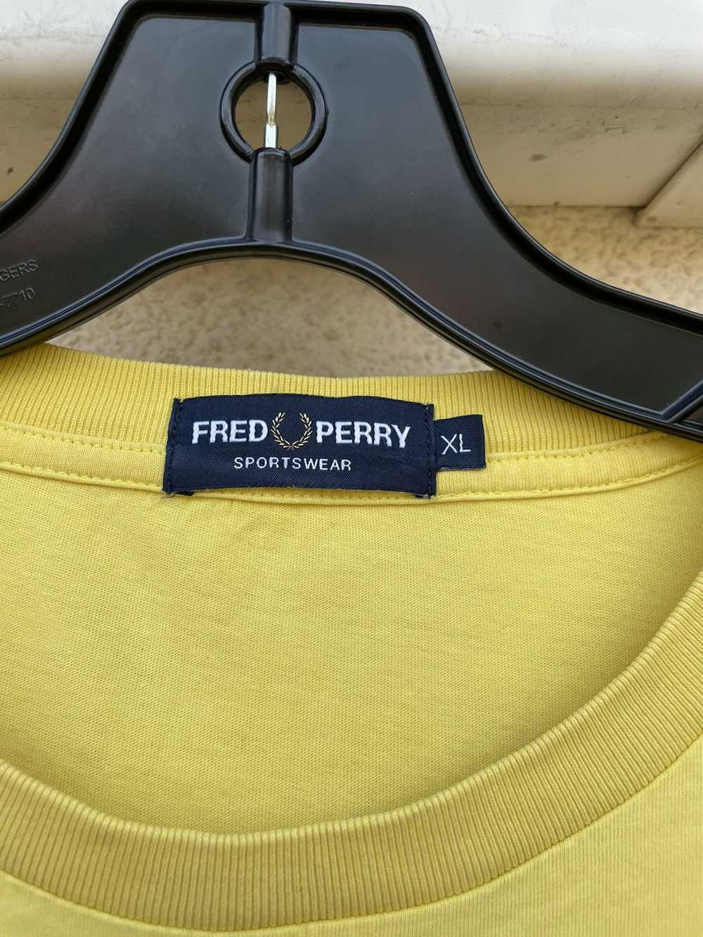 Fred Perry × Streetwear × Vintage Yellow Center L… - image 3