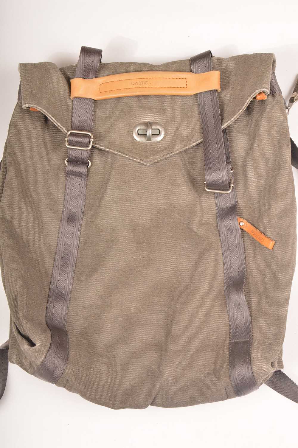 QWSTION Qwstion A17 Gray Laptop Office Rucksack B… - image 2