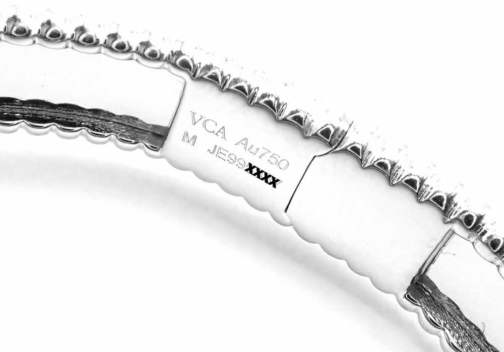 Van Cleef & Arpels Perlee 18k White Gold Medium S… - image 8