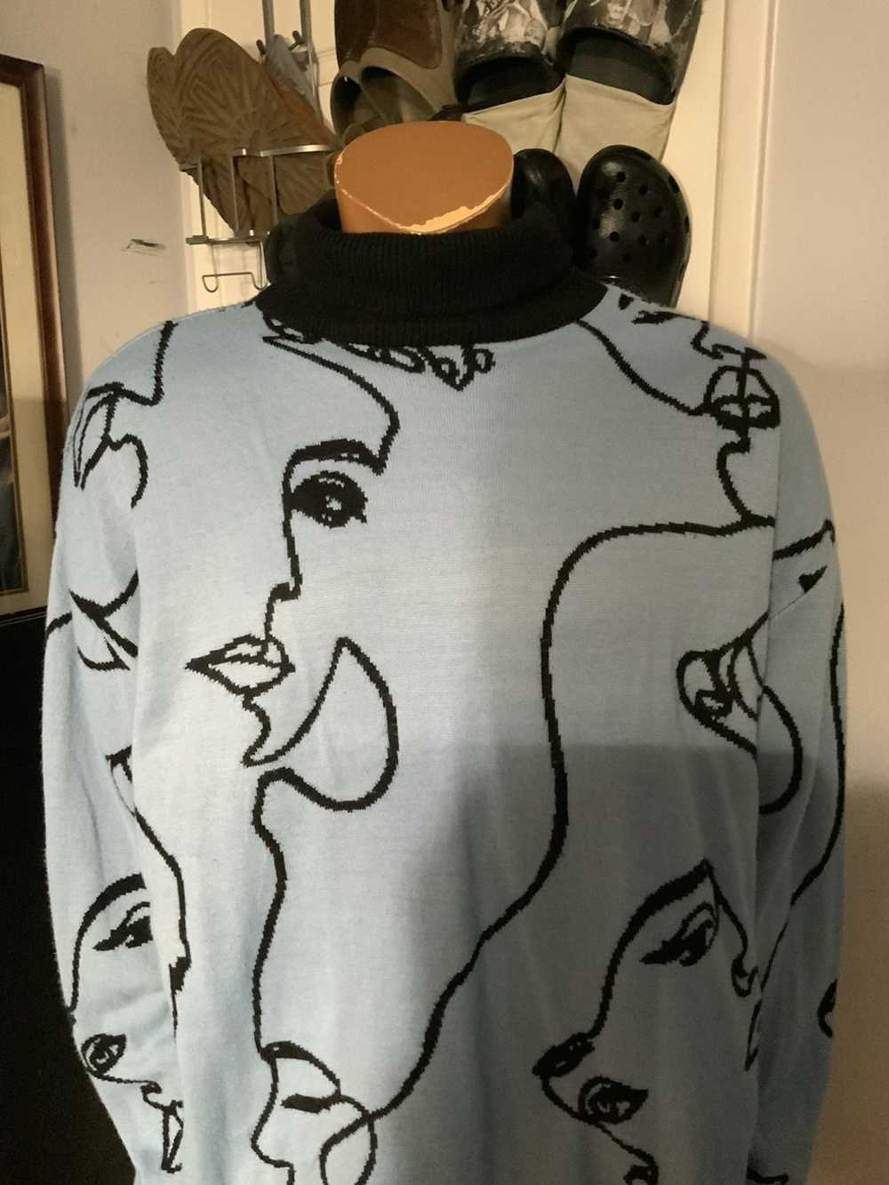 Boohoo Boohoo Man Scribble Line Face Turtleneck K… - image 11