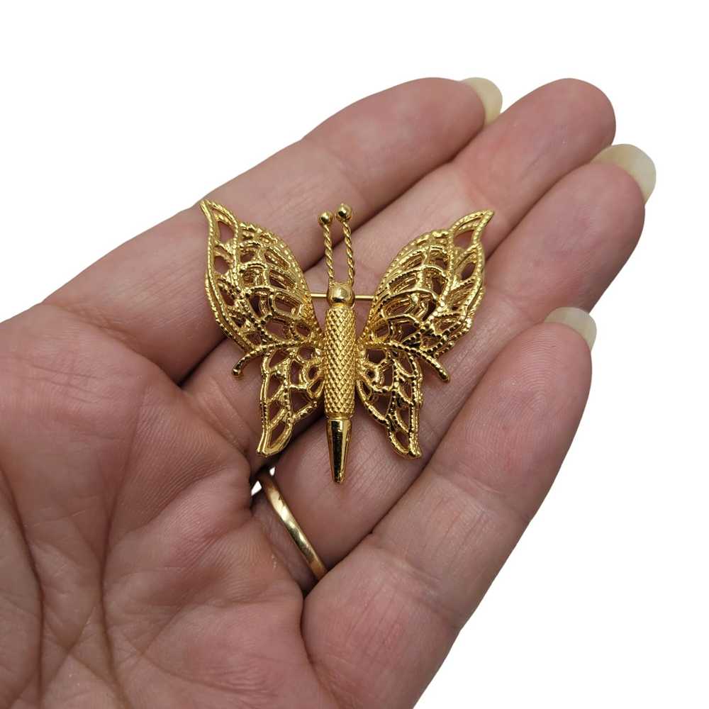 Monet Vintage Monet Signed Gold Tone Butterfly Br… - image 4