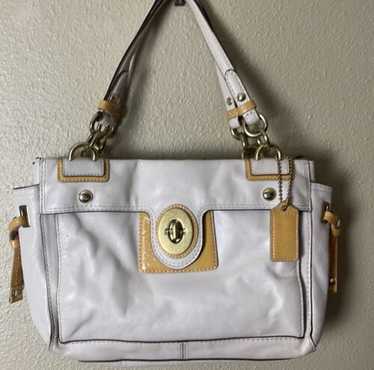 Vintage coach off white - Gem