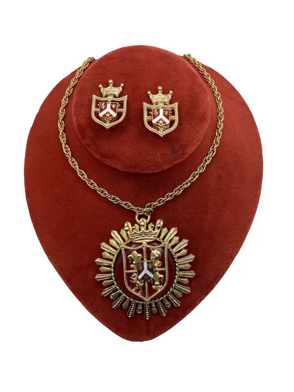 Vintage Coro Gold Tone and Red Enamel Coat of Arm… - image 3