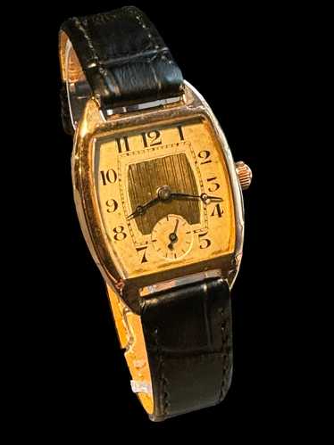 1920’s 9ct Rose Gold Unbranded Gents Dress Watch