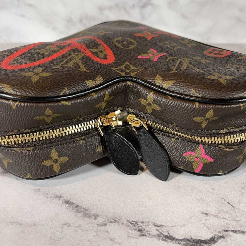 Louis Vuitton Coeur Game On leather crossbody bag - image 4