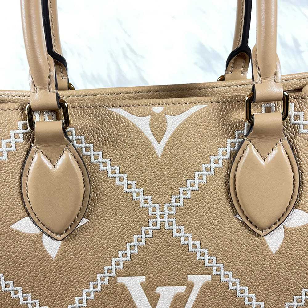 Louis Vuitton Onthego leather tote - image 6