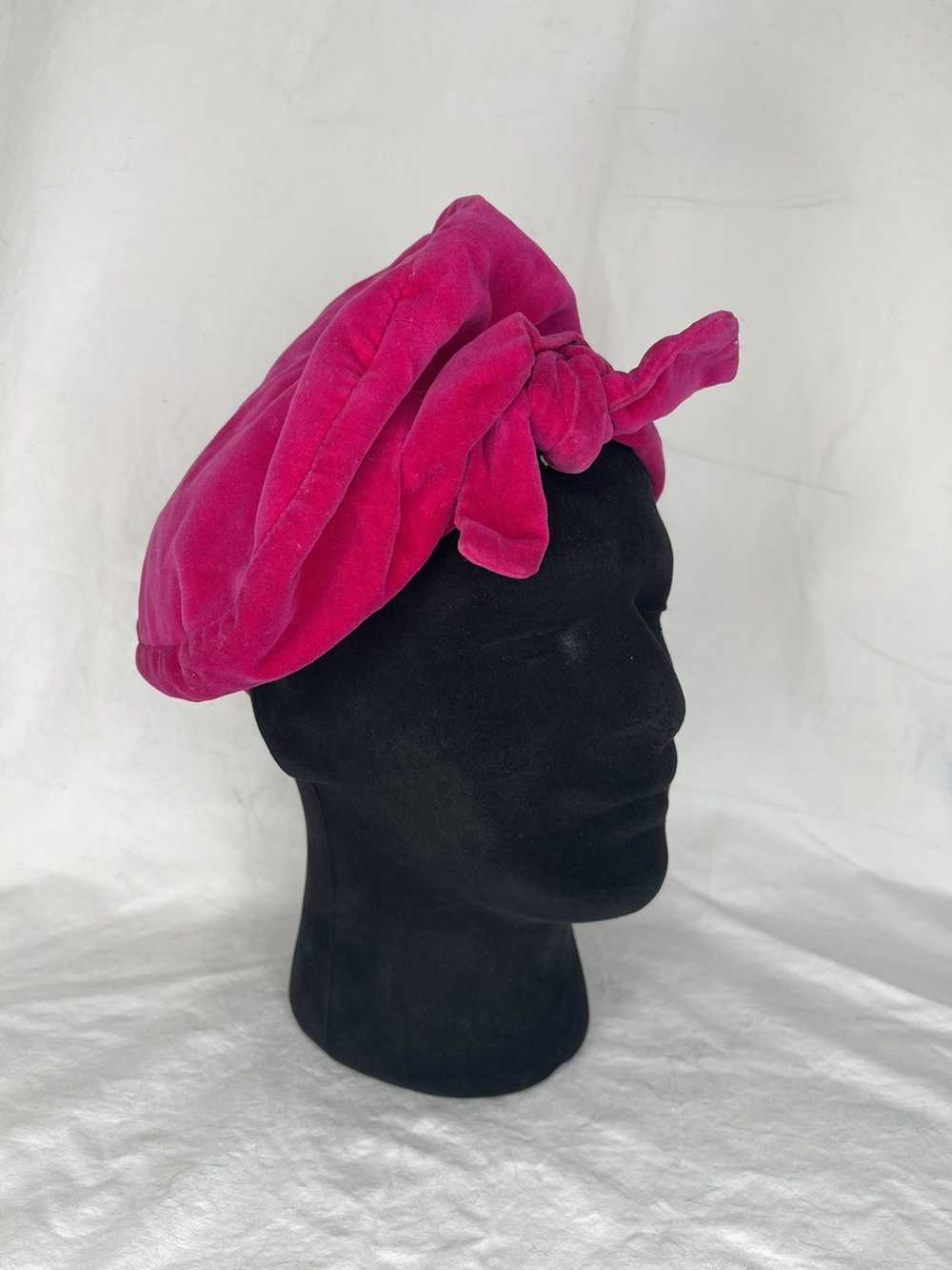 Vintage Vintage Vera velvet hat - image 5