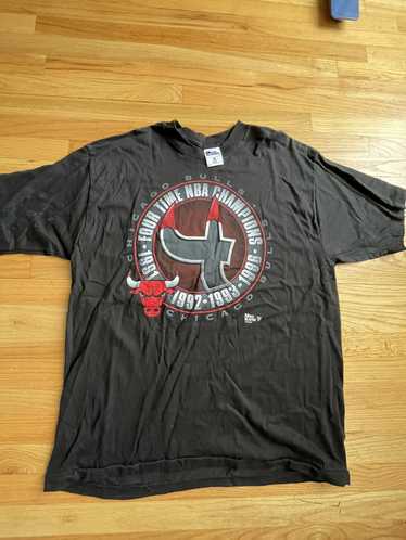 Vintage Scottie Pippen Chicago Bulls Pro Player T-Shirt Women size S —
