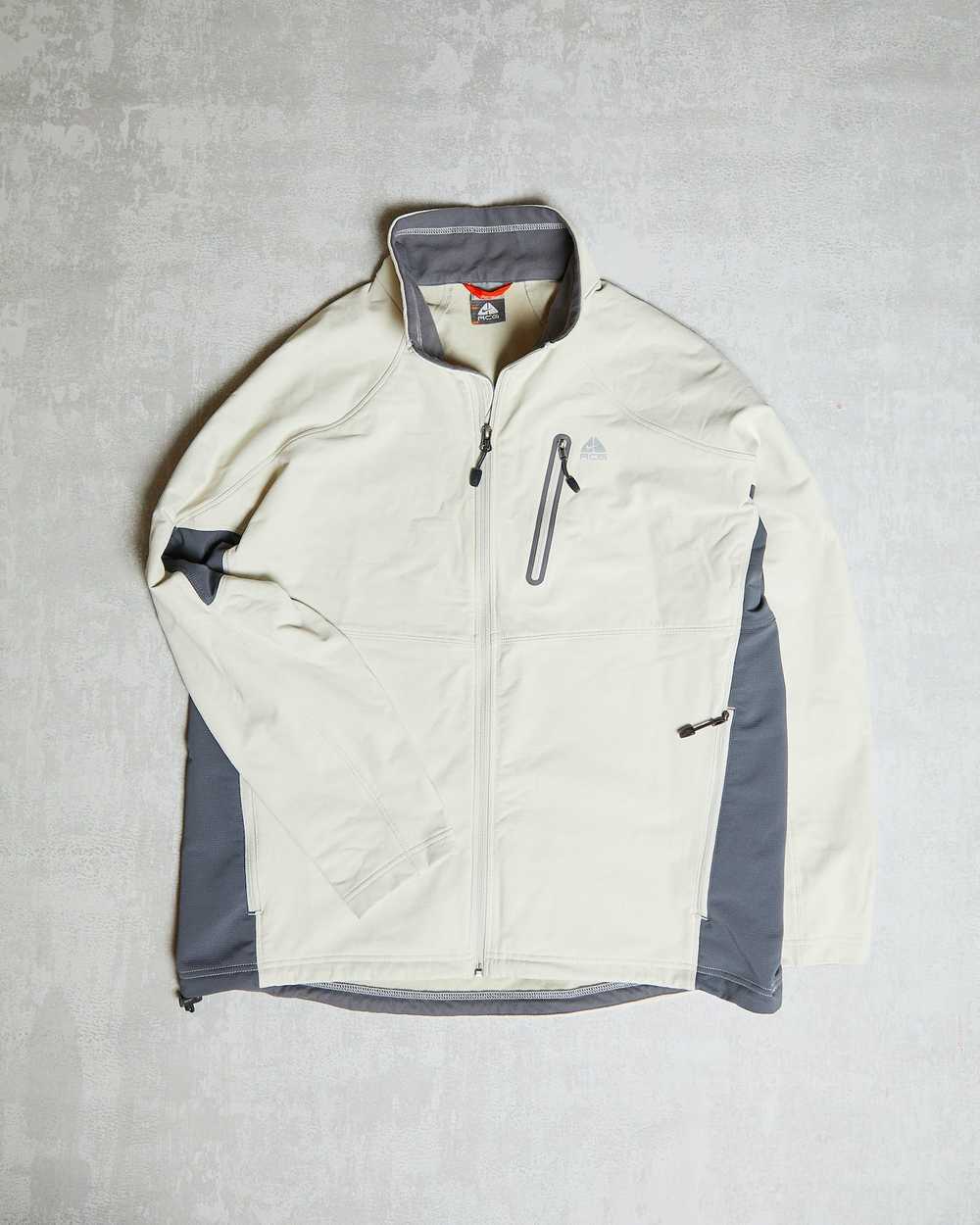 Nike ACG Vintage Nike ACG Jacket - image 1