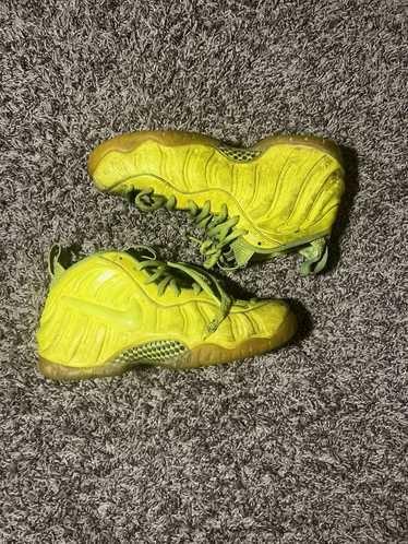 Us9.5 nike air foamposite - Gem